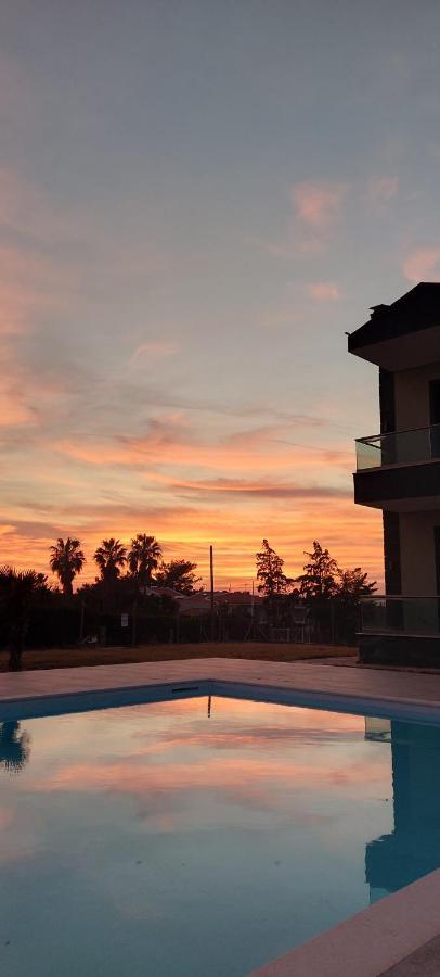 Paramithi Luxury Apartments Nikiti  Esterno foto