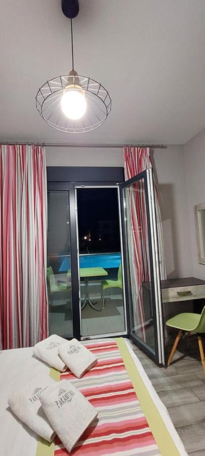 Paramithi Luxury Apartments Nikiti  Esterno foto
