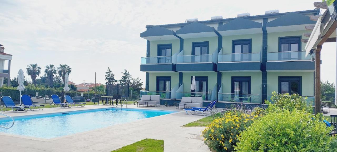 Paramithi Luxury Apartments Nikiti  Esterno foto