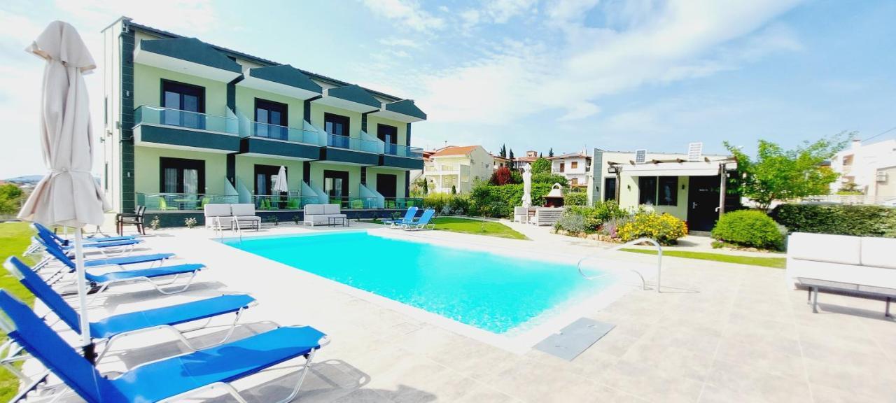 Paramithi Luxury Apartments Nikiti  Esterno foto