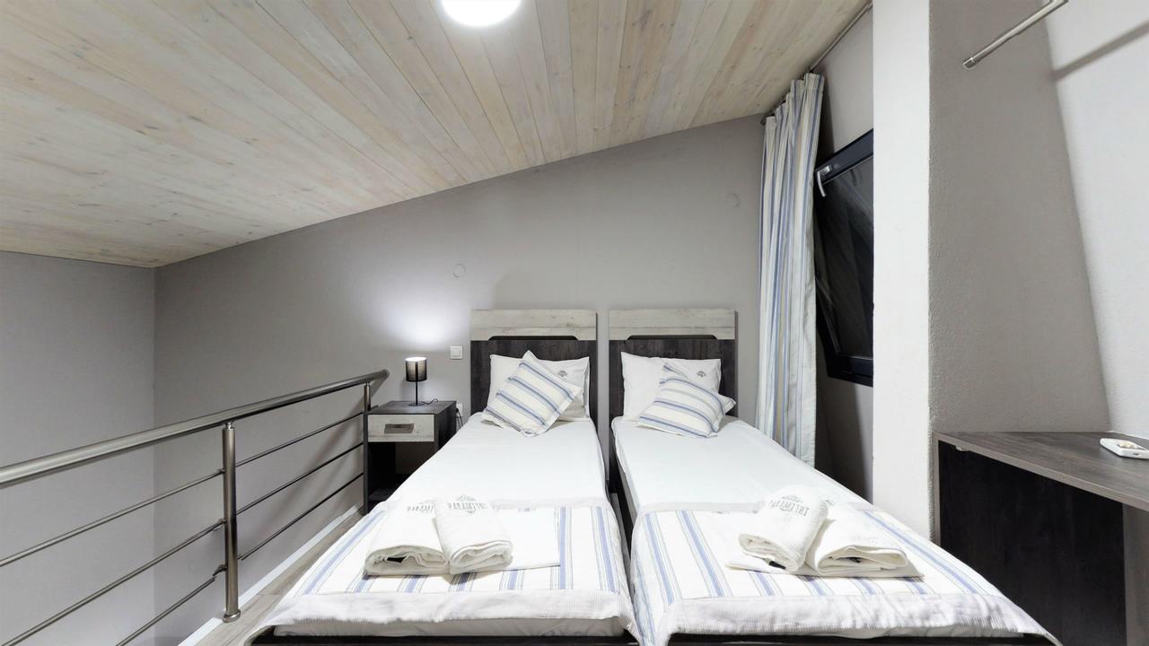 Paramithi Luxury Apartments Nikiti  Esterno foto