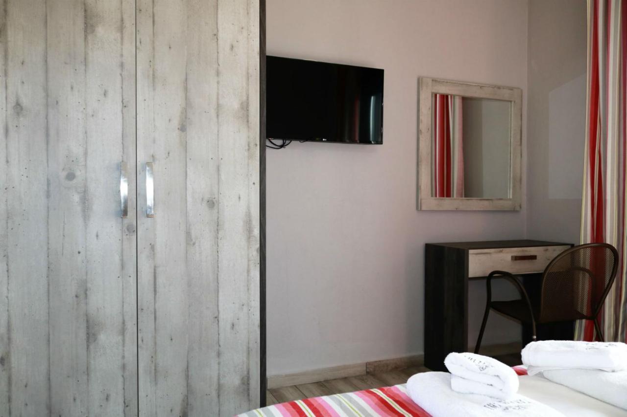 Paramithi Luxury Apartments Nikiti  Esterno foto