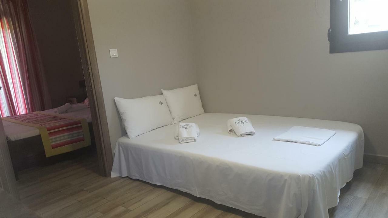 Paramithi Luxury Apartments Nikiti  Esterno foto