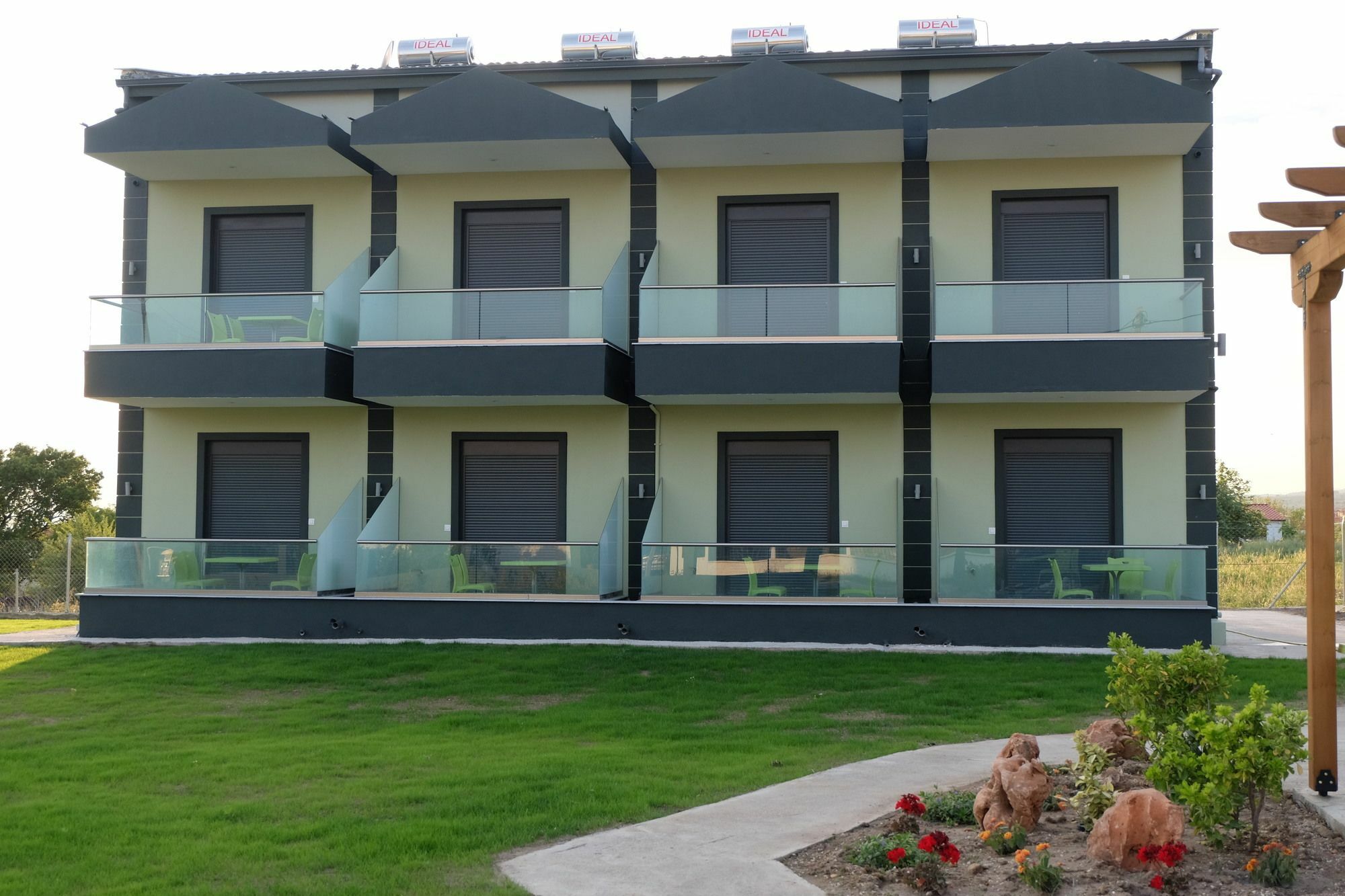 Paramithi Luxury Apartments Nikiti  Esterno foto